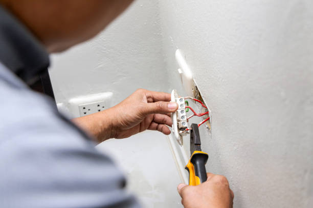 Best Emergency Electrical Repair  in Wallace, NC